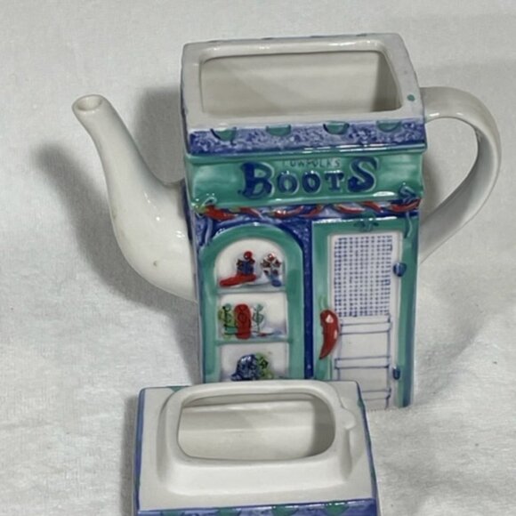 Vintage hand-painted ceramic MSRF teapot w/ Tex-Mex Grill/Boots on the building - Picture 8 of 9